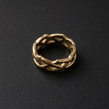 Gold twisted branch ring. PVD Coated Stainless Steel, anti tarnish, waterproof, hypoallergenic - Stellify Jewellery