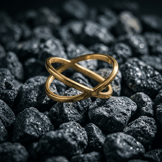Gold X 'Kiss' ring - Stellify Jewellery