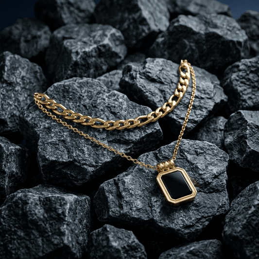 Layered, gold chains with Onyx pendant - Stellify Jewellery