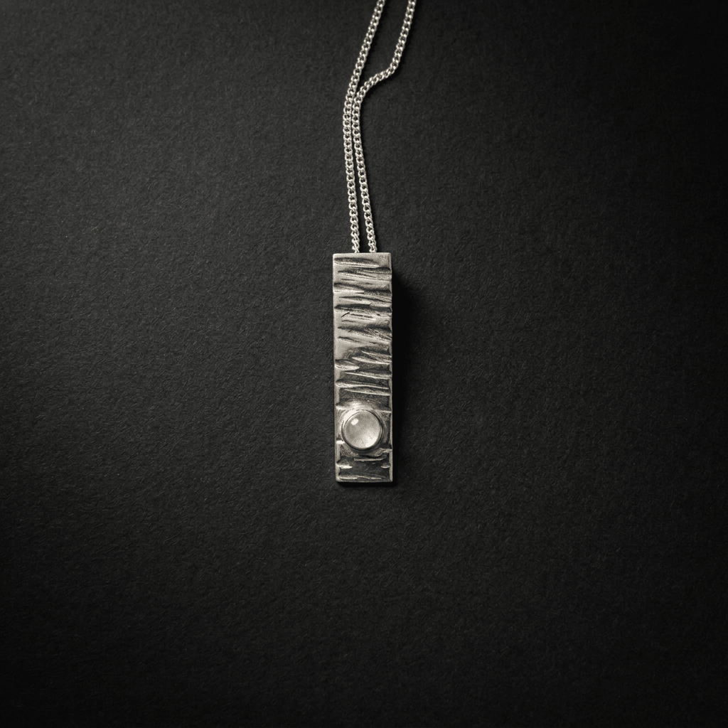 Sterling Silver hammered pendant set with a moonstone - Stellify Jewellery