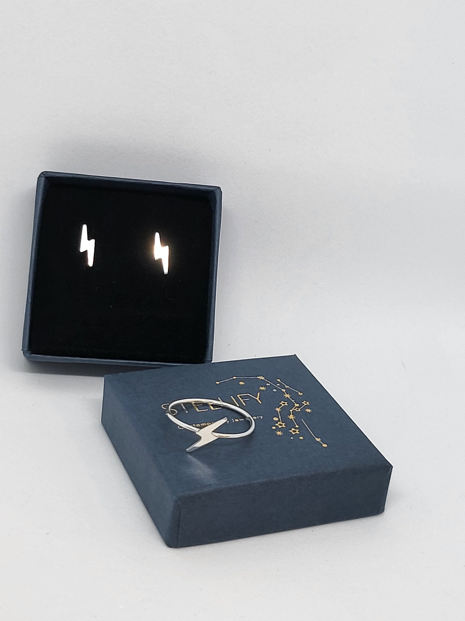 Sterling Silver Crescent Moon Stacking Ring - Stellify