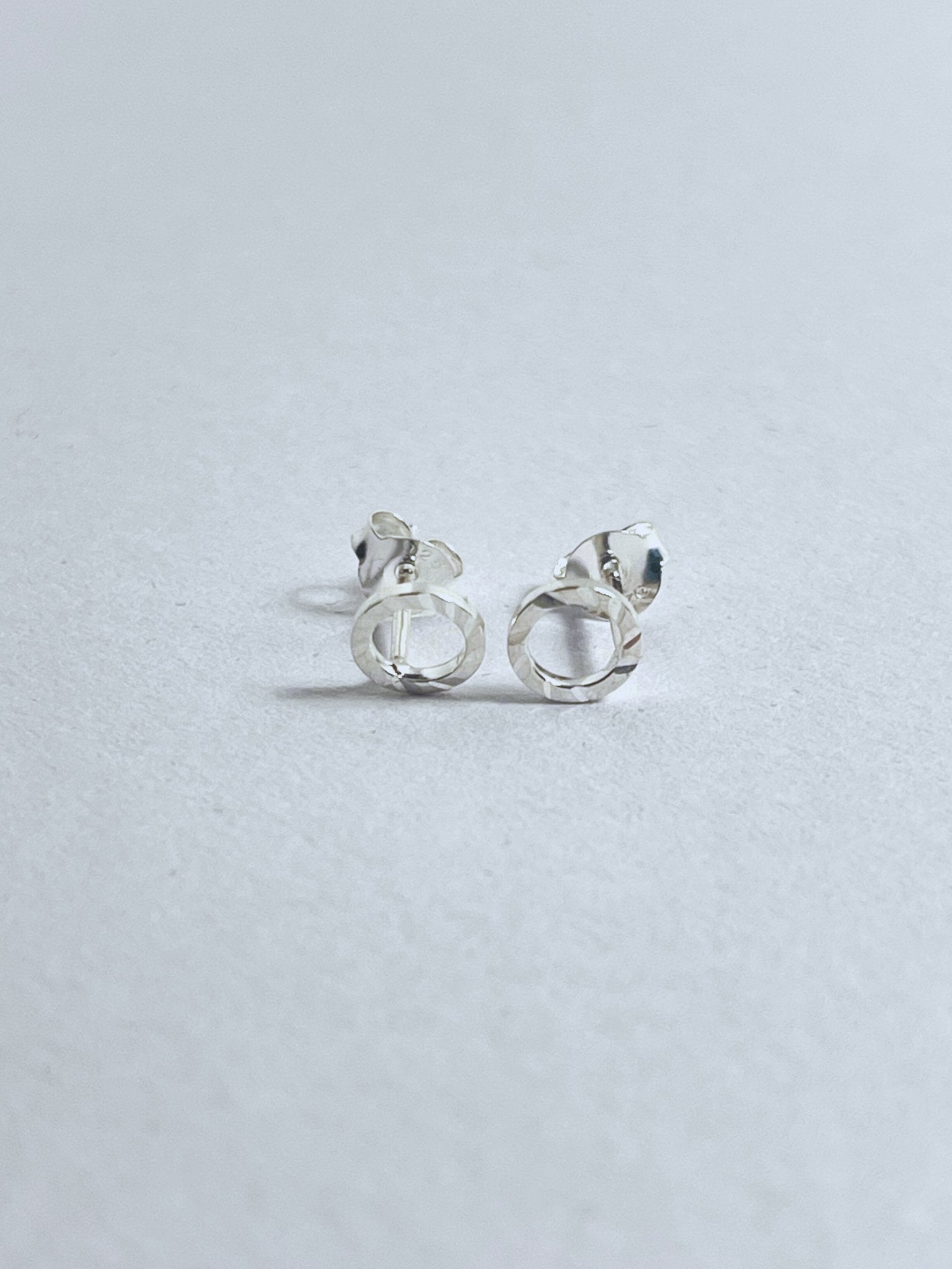 Sterling Silver Hammered Circle Ring Stud Earrings - Stellify